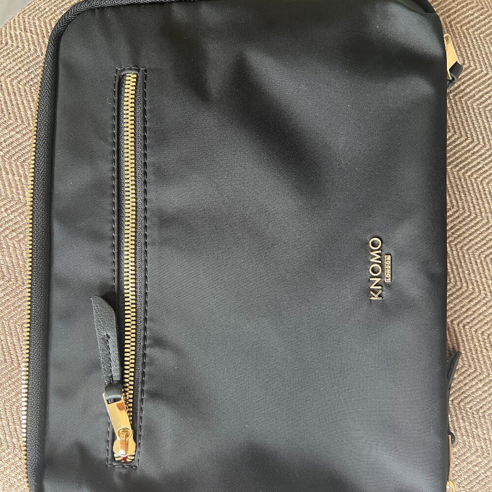 GUC Knomo Tablet Case , Black, Red Inside.